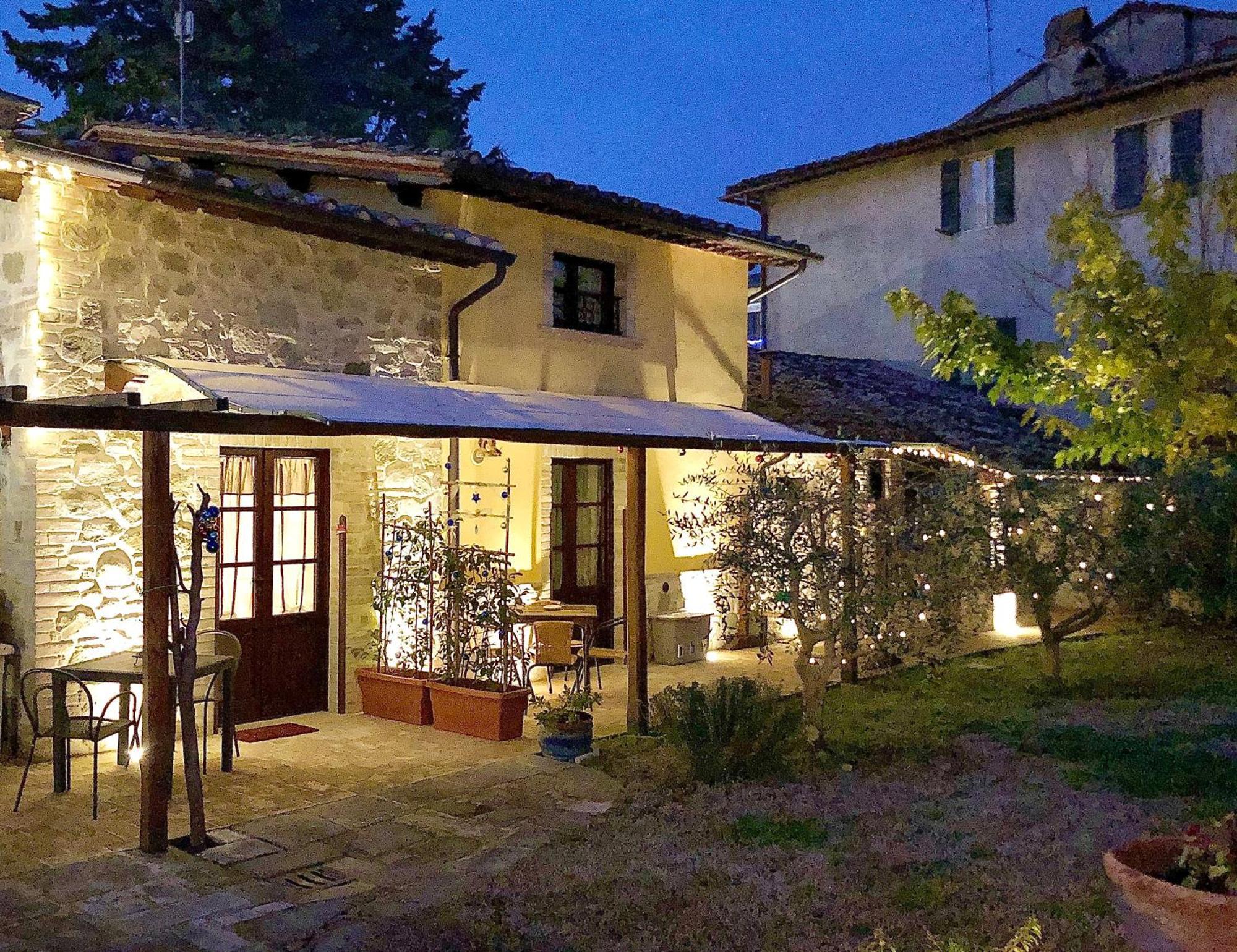 Il Cortile Delle Rose Holiday House Перуджа Екстер'єр фото