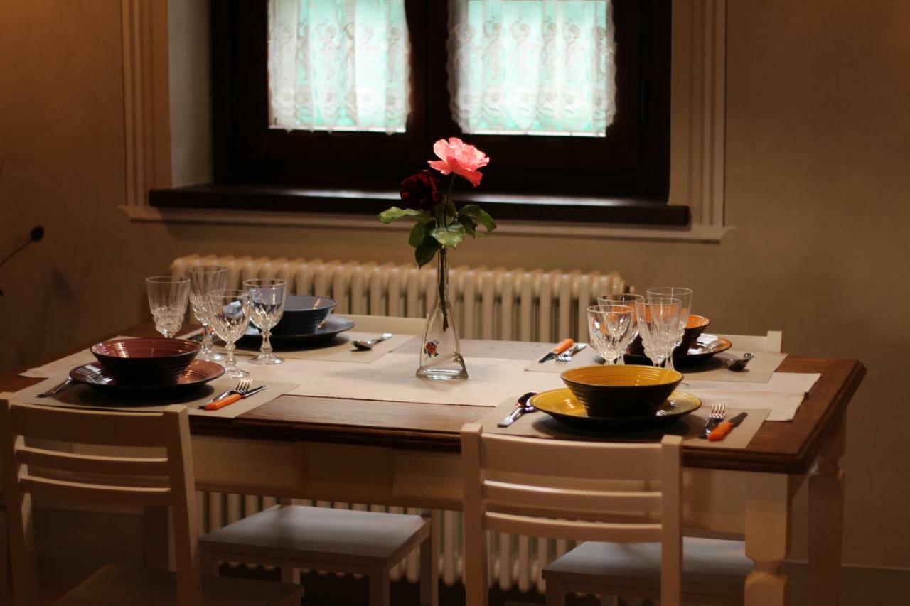Il Cortile Delle Rose Holiday House Перуджа Екстер'єр фото